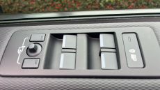 Land Rover Discovery 3.0 D300 R-Dynamic HSE 5dr Auto Diesel Station Wagon